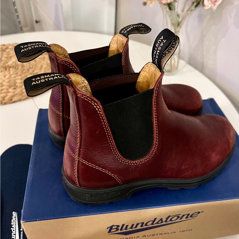 Blundstone Redwood Boots Women’s 9.5 US 6.5 AU